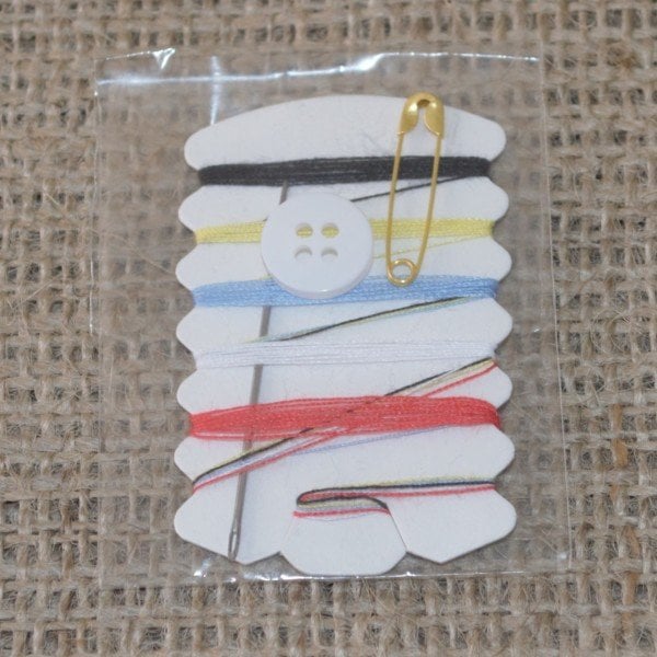 Otel Dikiş Seti Poşetli Buklet Dikiş Seti